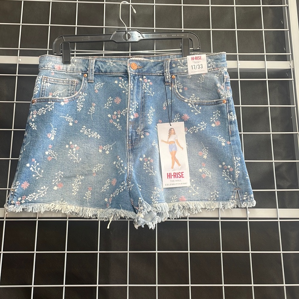 Celebrity Pink Hi-Rise Jean Shorts! 33